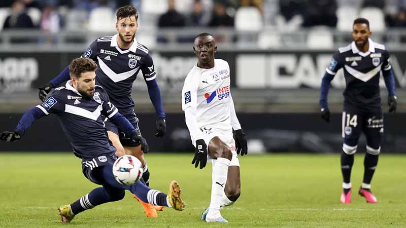 Soi kèo Amiens vs Bordeaux