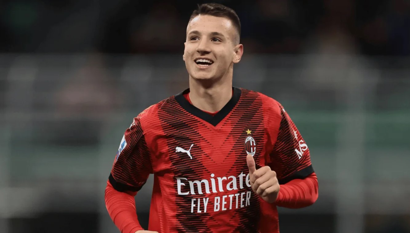 Francesco Camarda hiện đang là tài năng sáng giá của AC Milan