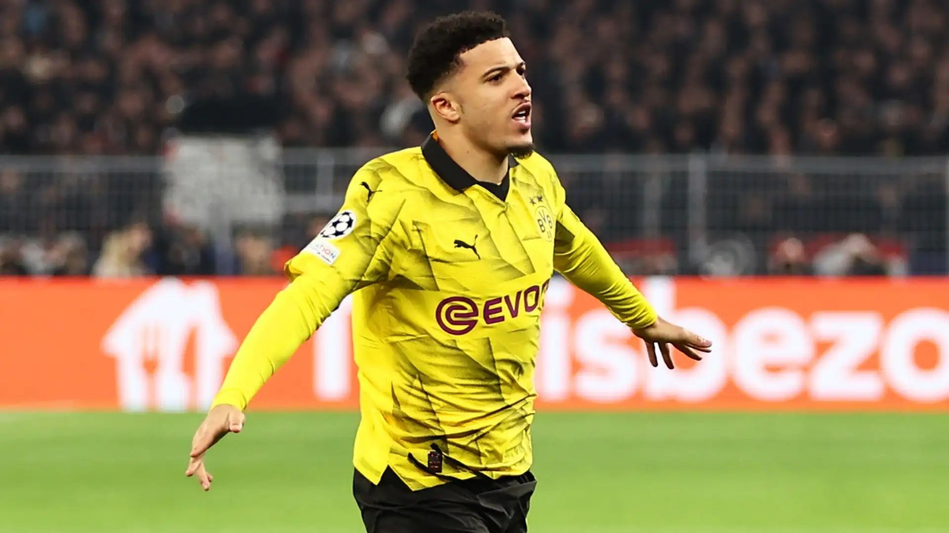 Sancho thăng hoa khi trở lại thi đấu cho Dortmund